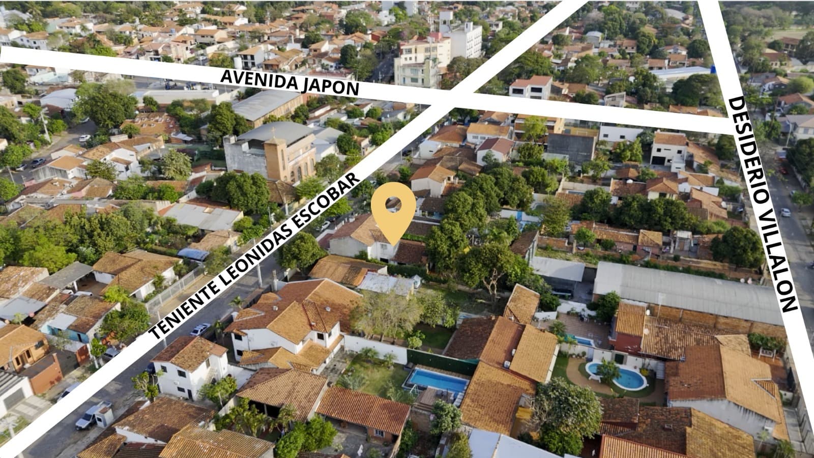 Barrio republicano vendo amplio terreno con casa a demoler o refaccionar