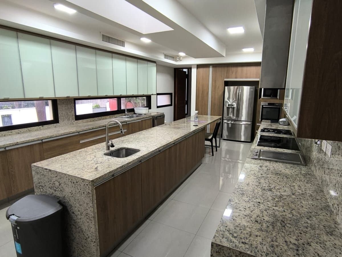 Residencia exclusiva de 3 niveles en Villa Morra, foto 3