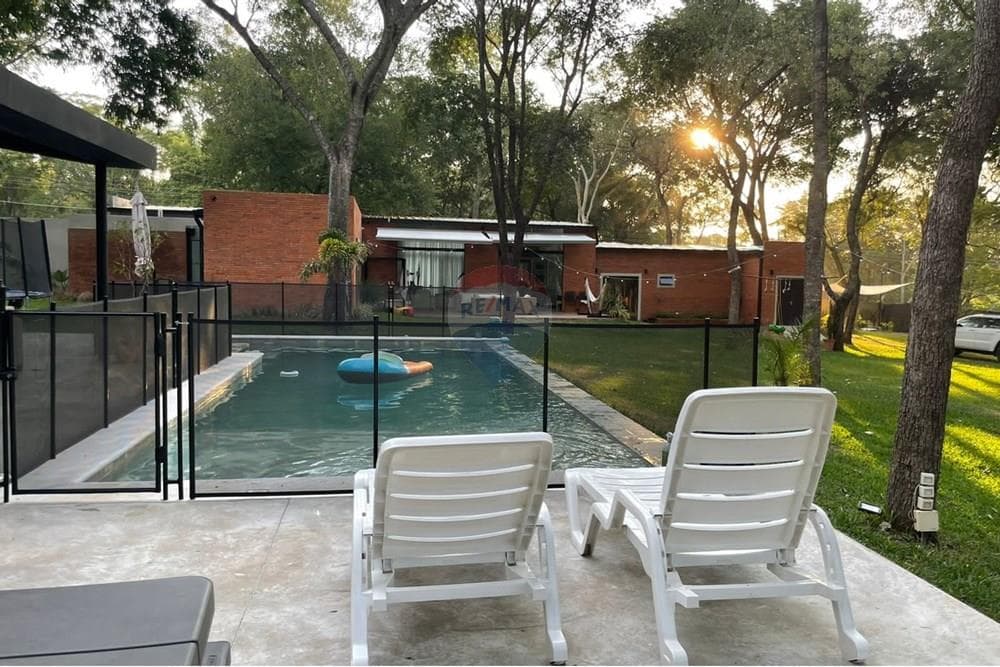 Casa de Verano - Venta - San Bernardino, Paraguay, foto 1