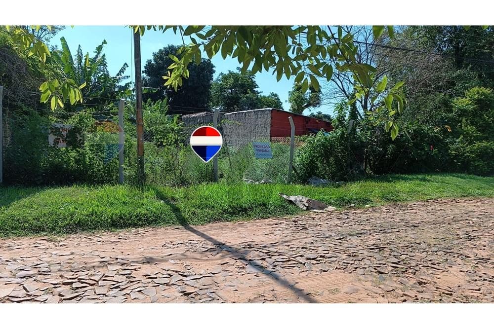 Terreno de 450 m2 en San Lorenzo Villa Del Maestro