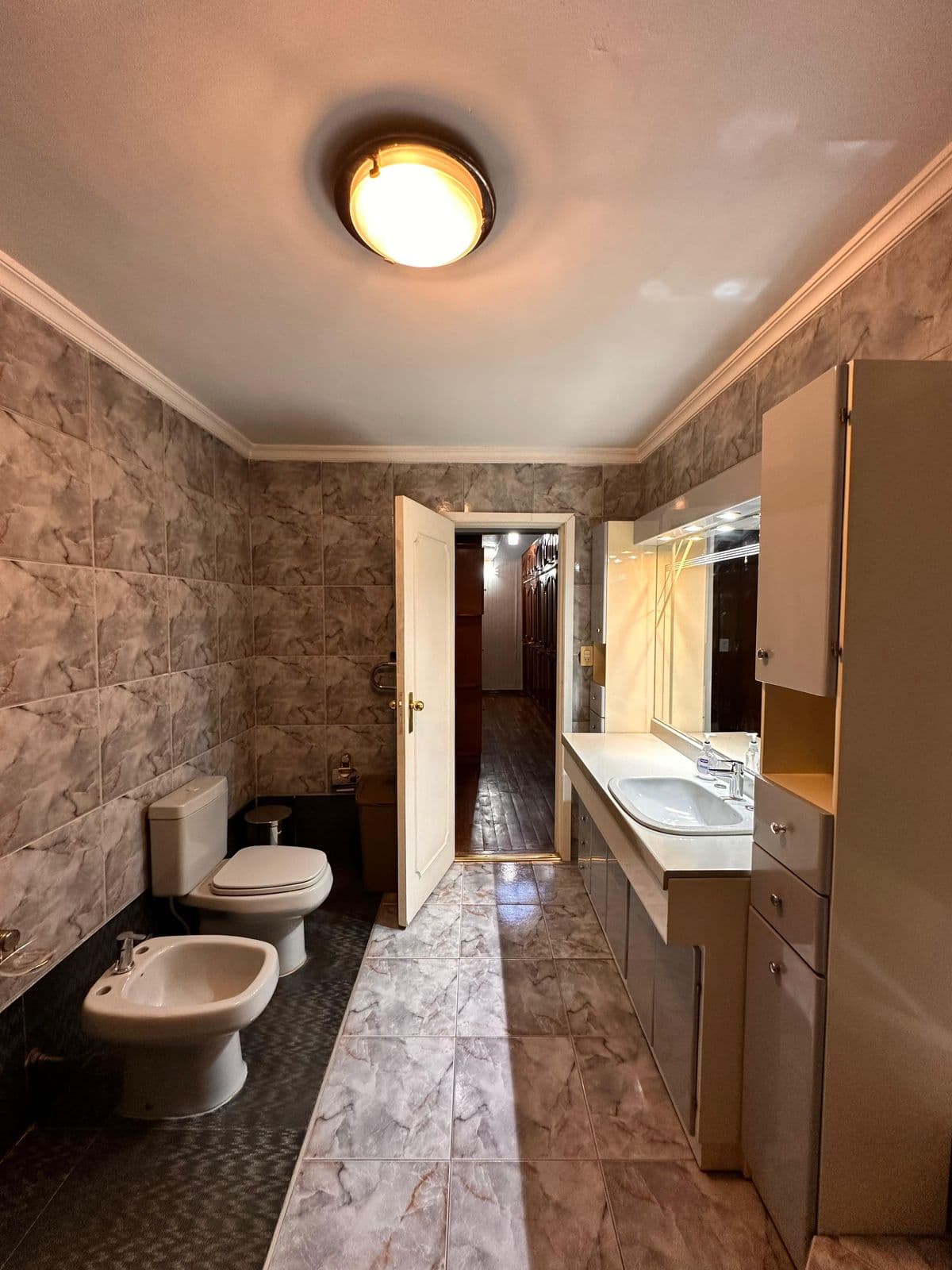 Lujosa Casa Amoblada En Alquiler Barrio Carmelitas, Asunción, foto 5