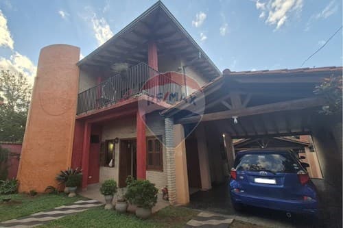 Hermosa Casa en San Lorenzo Bo. Espíritu Santo