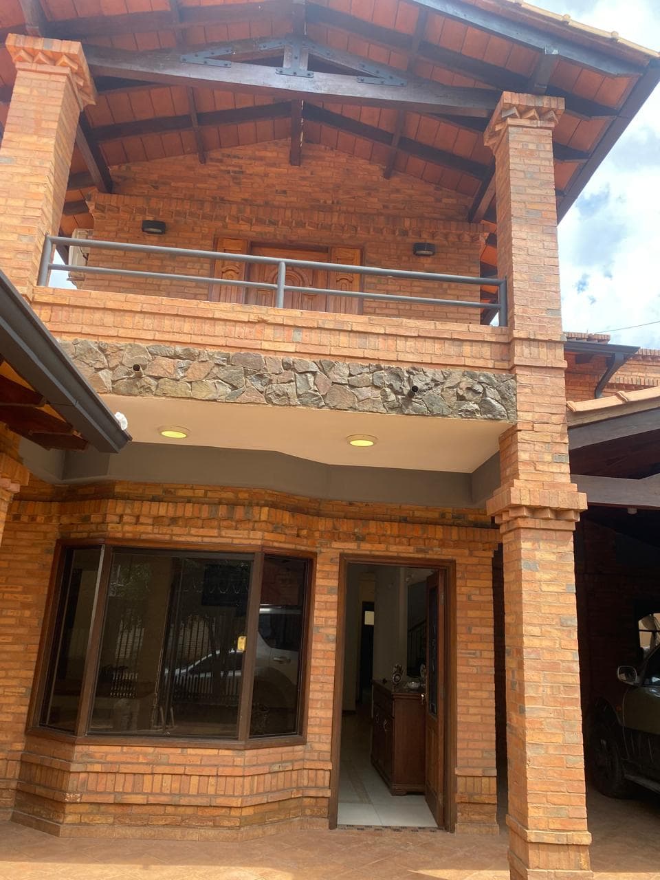 Casa con piscina en San Lorenzo, foto 2