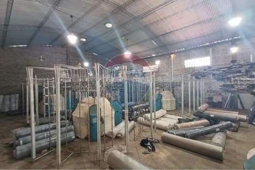 Deposito con vivienda y salon, foto 2