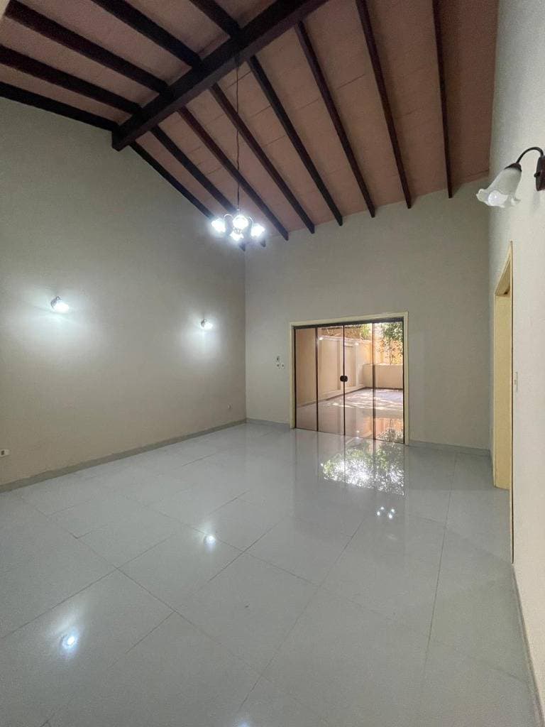 Hermosa casa en barrio hipodromo, foto 4