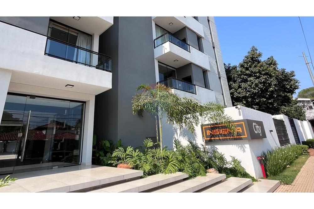 Dpto. Amoblado de 3 Dormitorios con Parrilla en Insignia City Mcal. Estigarribia