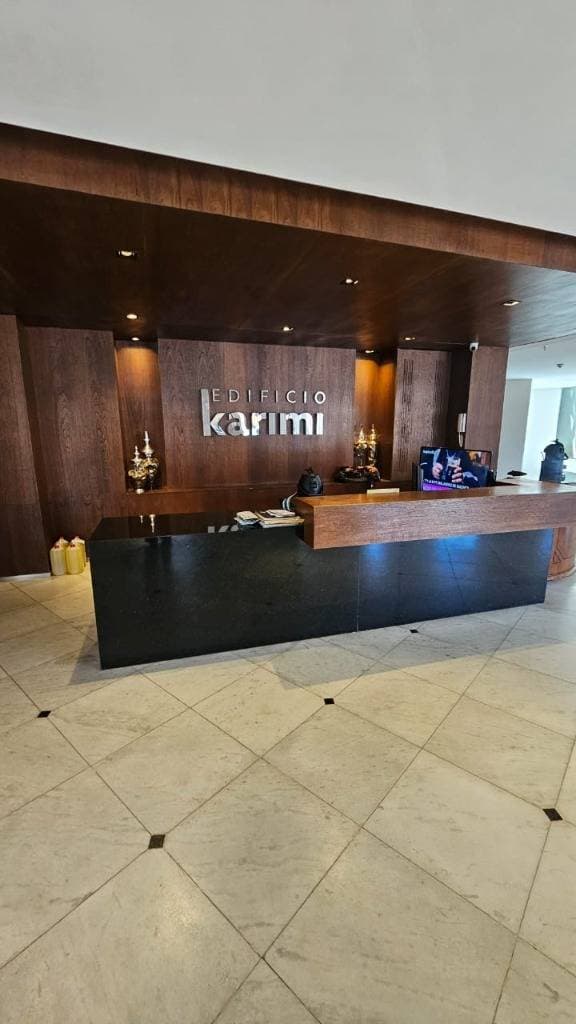 Departamento amplio y lujoso ubicado en el exclusivo Edificio Karimi, foto 3