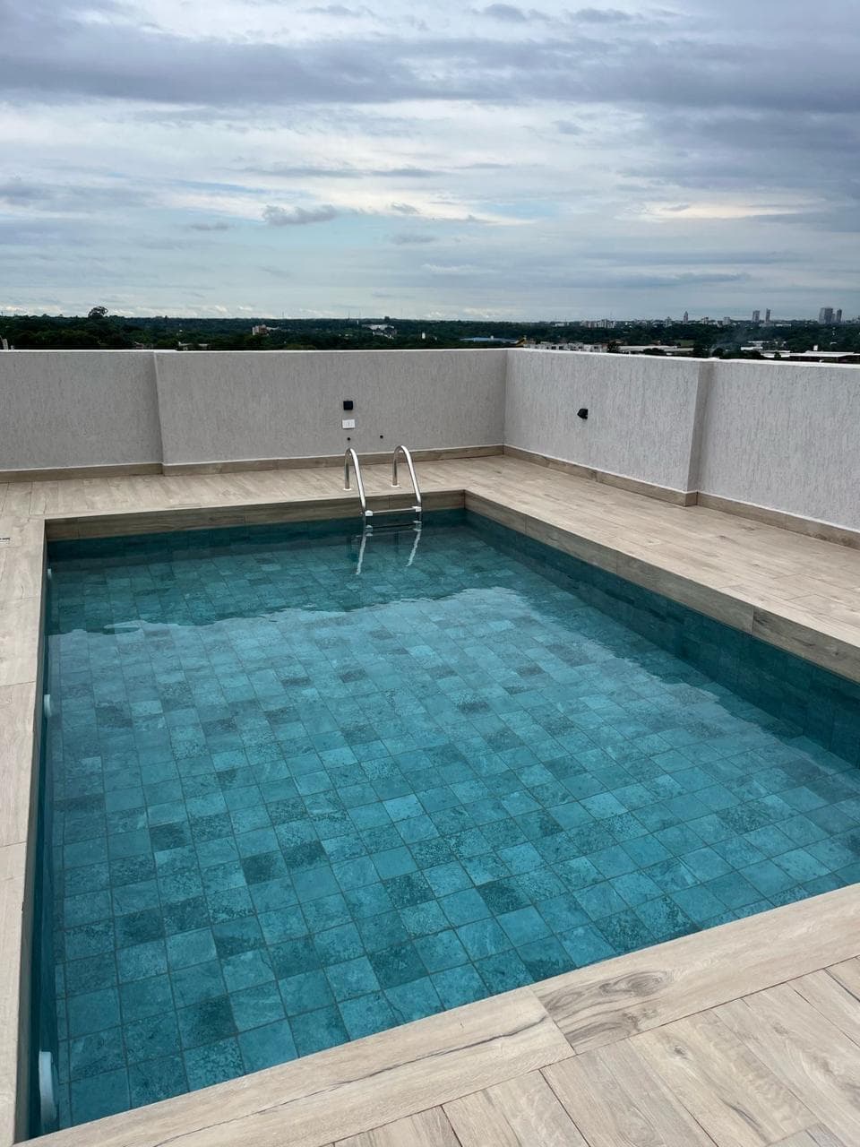 Departamento de dos dormitorios en el edificio burban Luque, foto 2