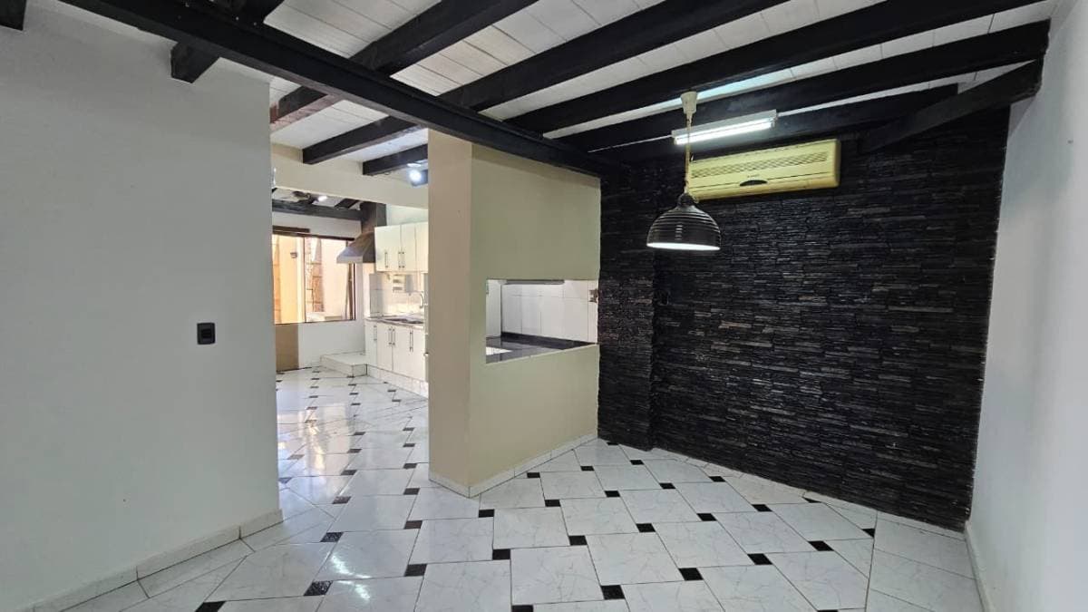 Casa Dúplex en Venta - San Vicente, Asunción, foto 5