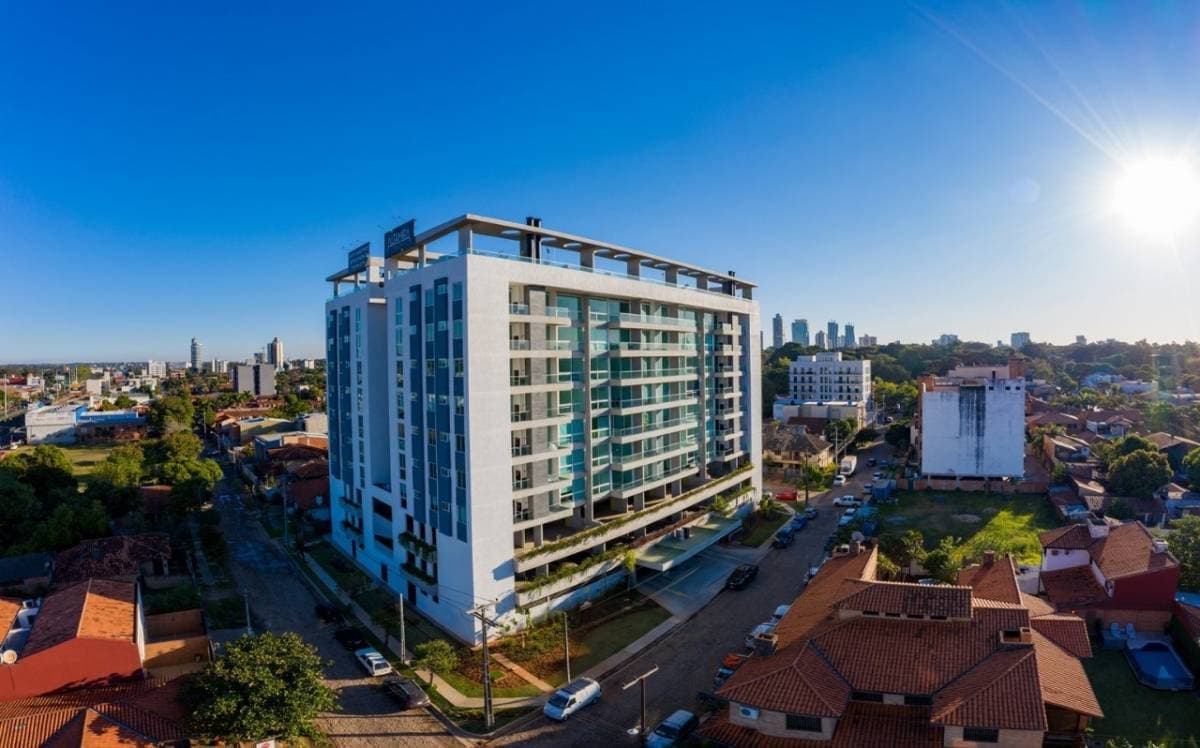 En alquiler - departamento de 3 habitaciones - amoblado - edificio altamira