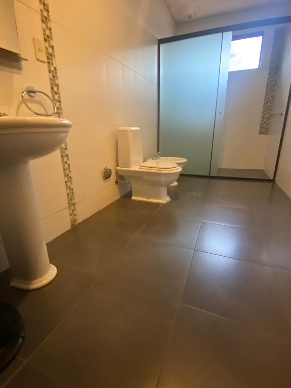 Amplia Casa De 3 Dormitorios Zona San Jorge — foto 4