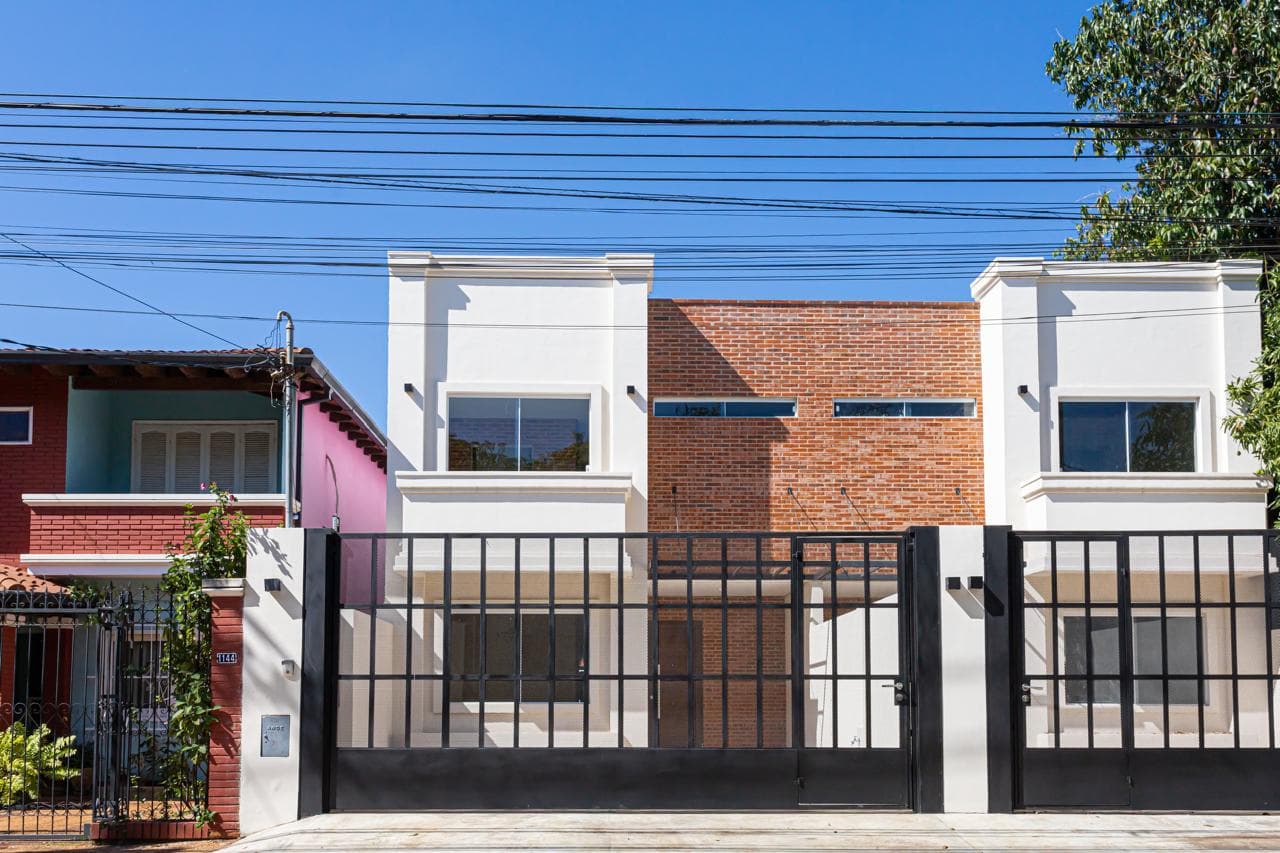 Dúplex en venta – mburucuyá