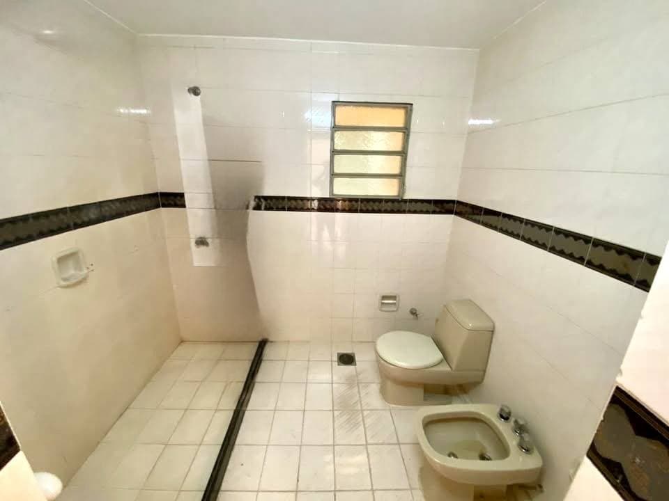 Alquilo Amplio Depto De 2 Hab. En Suite En Barrio Mburicao