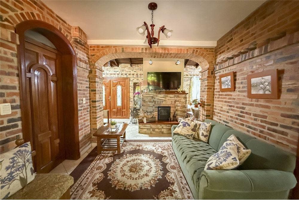 Encanto de casa vendo en lambare
