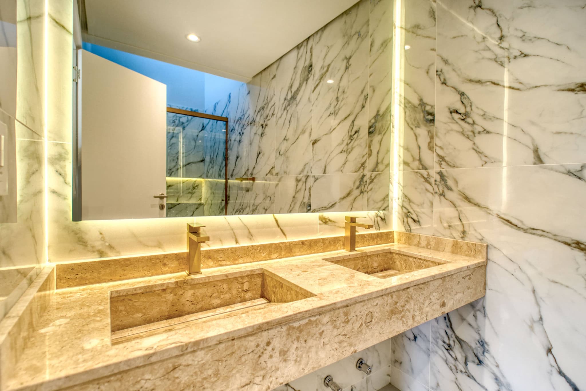 Duplex con piscina zona plaza madero — foto 3