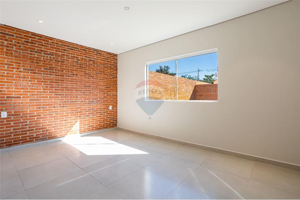 Casa en Venta- A ESTRENAR - Luque, foto 5