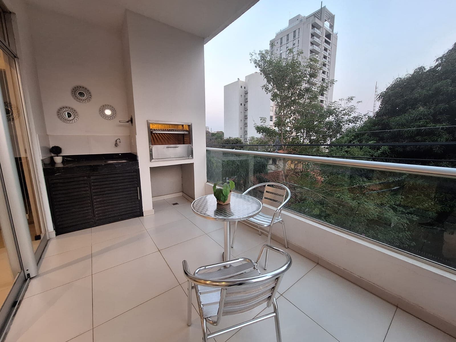 Departamento amoblado de 1 dormitorio edificio mondrian, foto 2