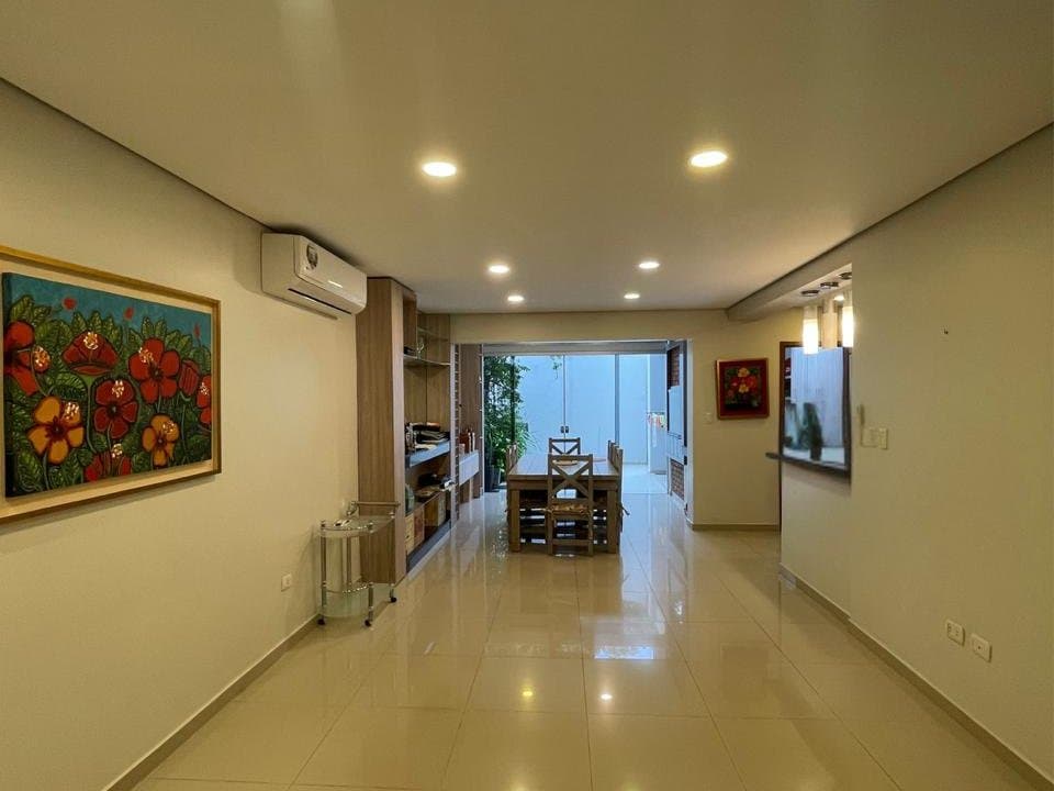 Duplex en barrio mburucuyá — foto 2