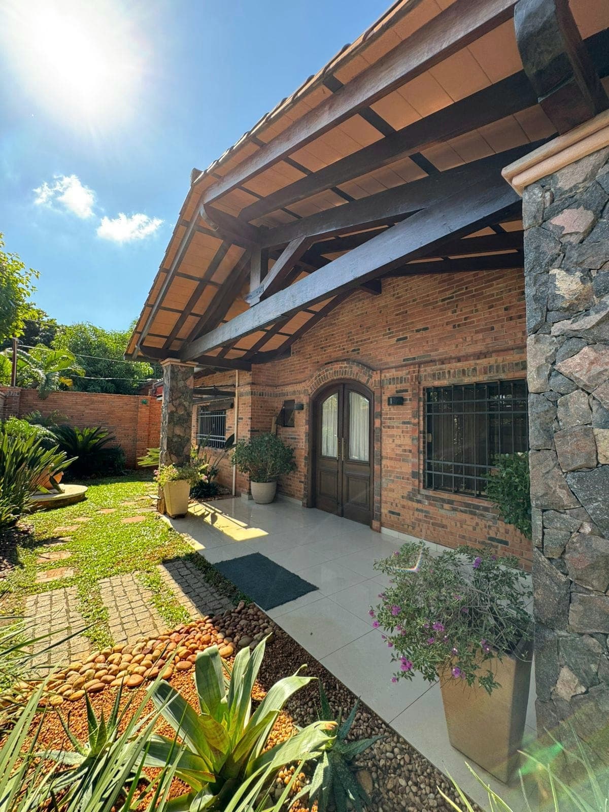 Hermosa residencia en venta en San Lorenzo, foto 2