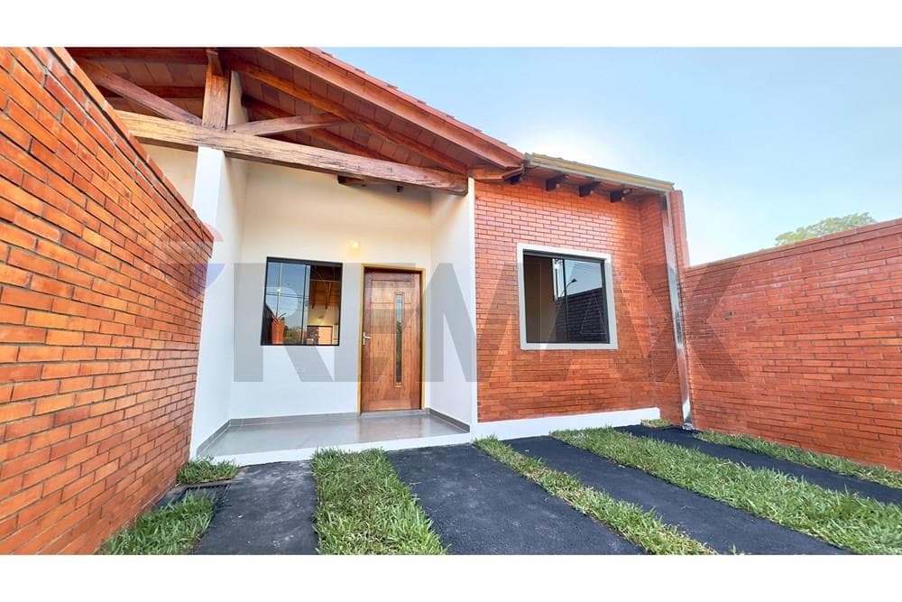Chalet - Venta - Ñemby, Central, Paraguay — foto 2