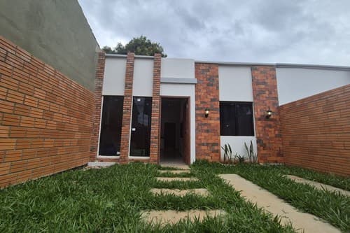 Casa-Venta-Boqueron, Loma Clavel, Capiata, Central