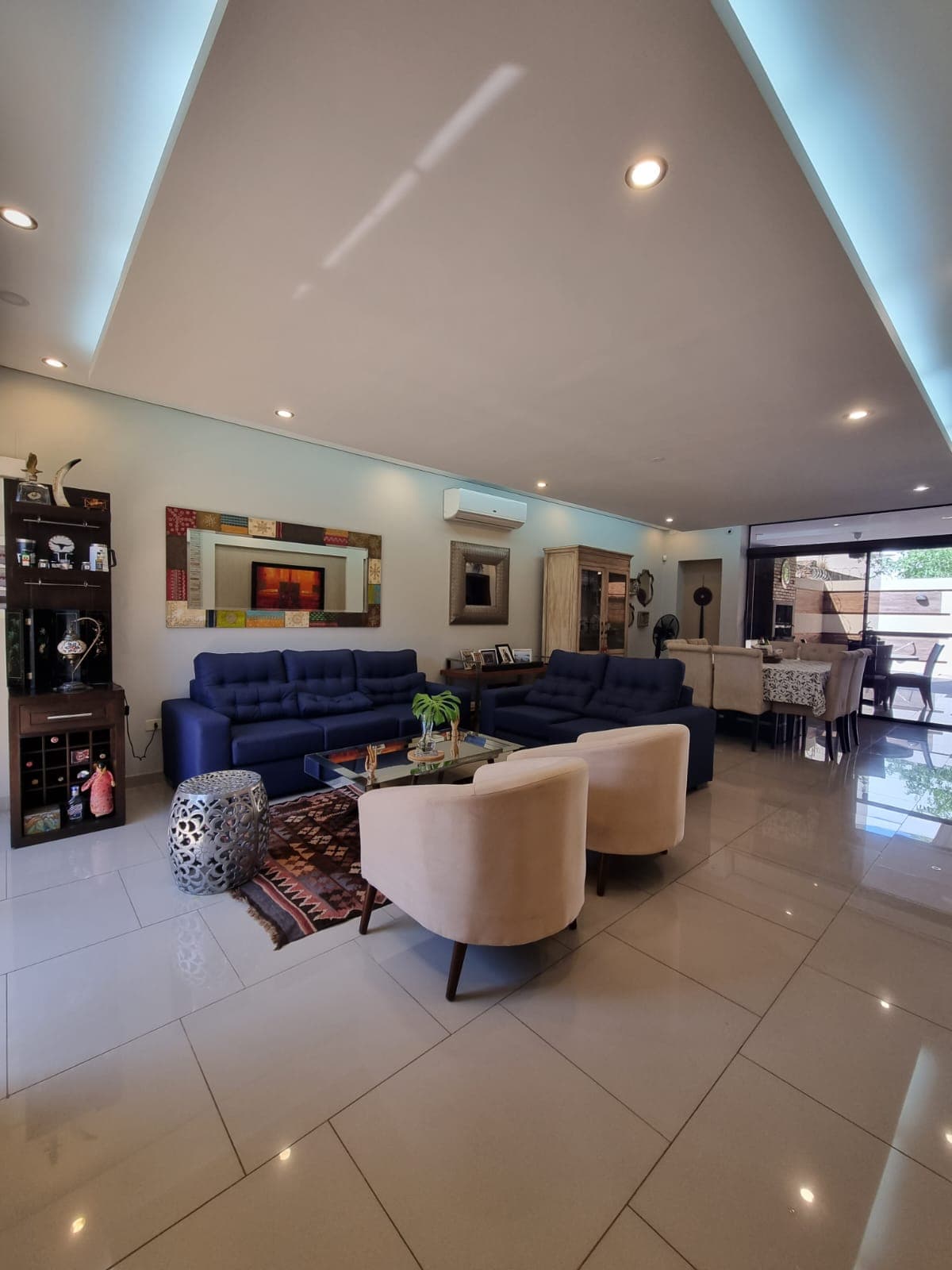 bello y amplio DUPLEX Barrio Los Laureles — foto 3