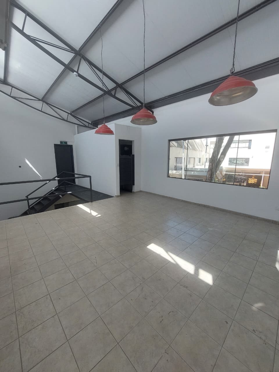Alquiler de Local Comercial – Avenida Boggiani