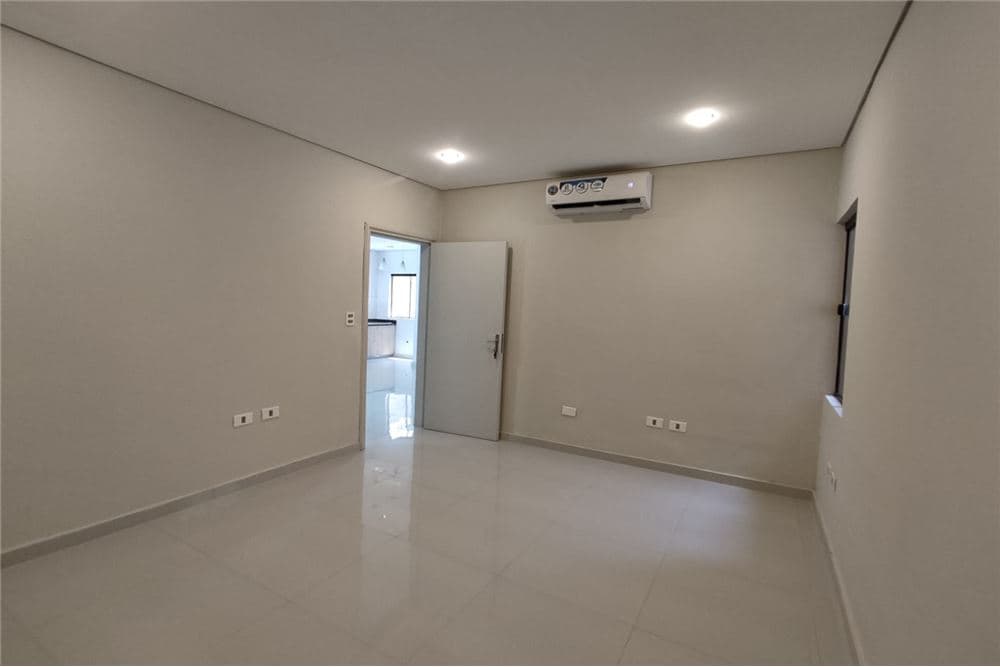 Chalet-alquiler-tte. Oscar Saguier, Vista Alegre, Asunción, foto 4