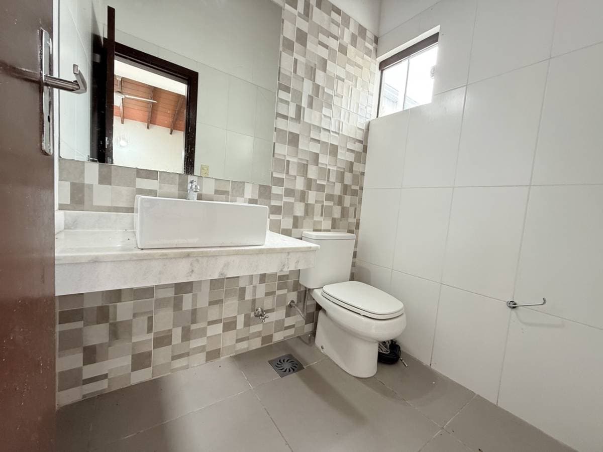 Casa de 3 dormitorios en Villa Elisa - barrio San José, foto 2