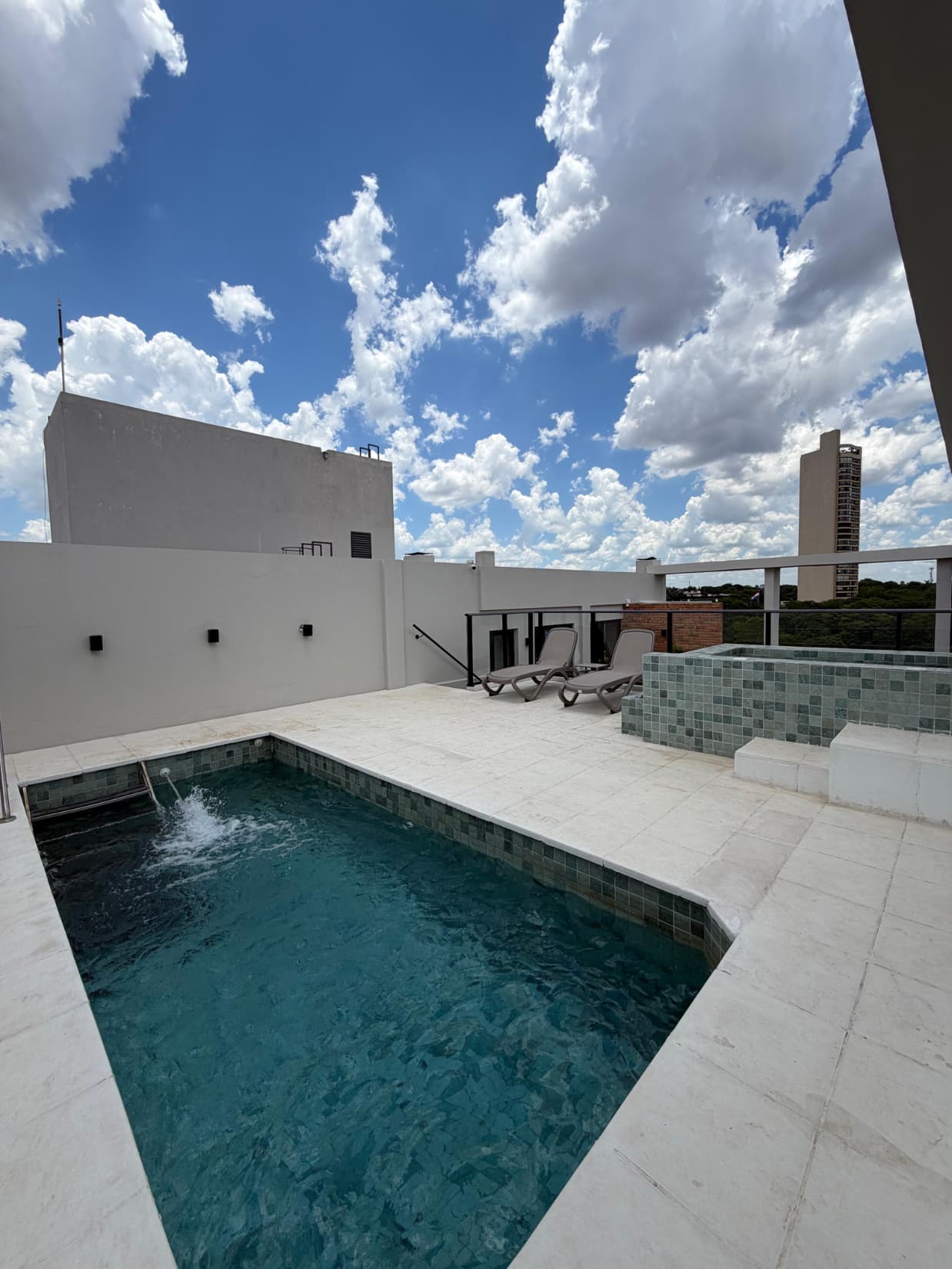 Departamento de 2 habitaciones con cochera en Ycua Satî, foto 5
