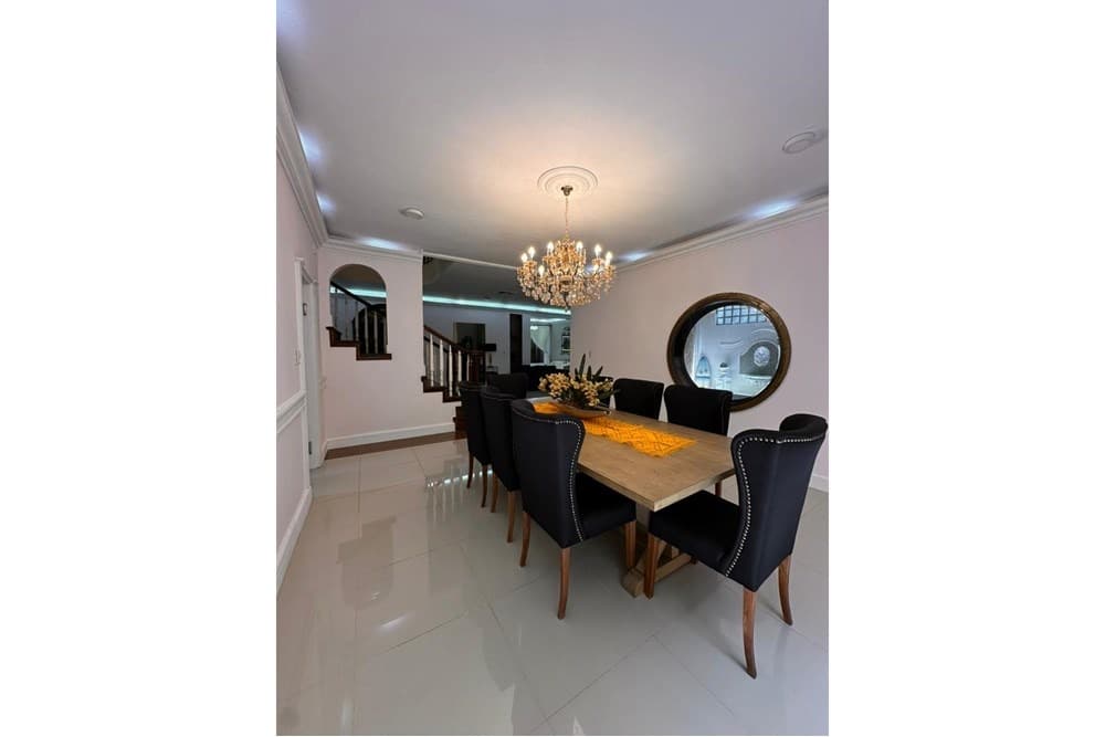 Casa lujosa amoblada en barrio Carmelitas, Asunción, foto 5