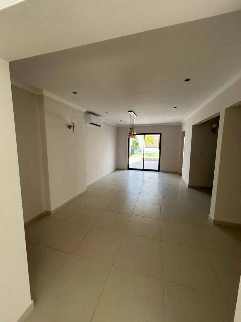 de casa refaccionada a nueva - Complejo Santos y Textilia, B°Jara, foto 2