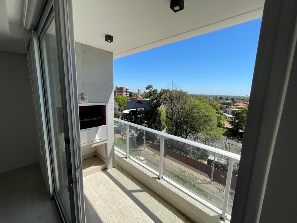 Alquilo departamento av.santisima Trinidad!!