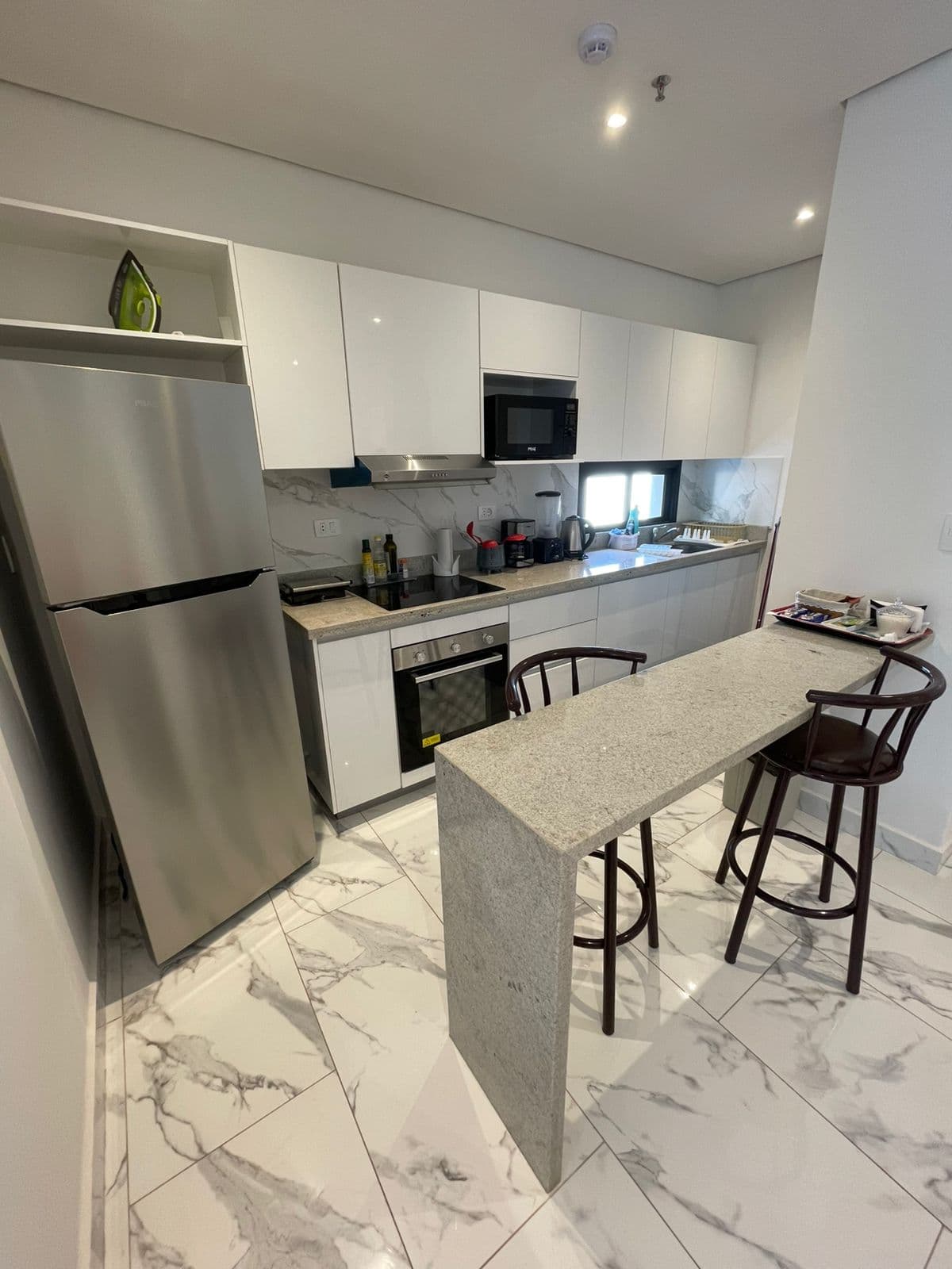 En alquiler – departamento 2 dormitorios amoblado mburucuya | — foto 3