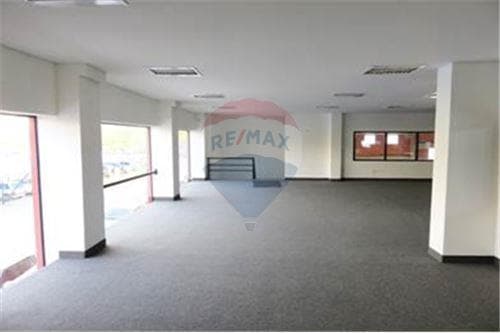 Edificio de oficinas en el complejo Barrail — foto 3