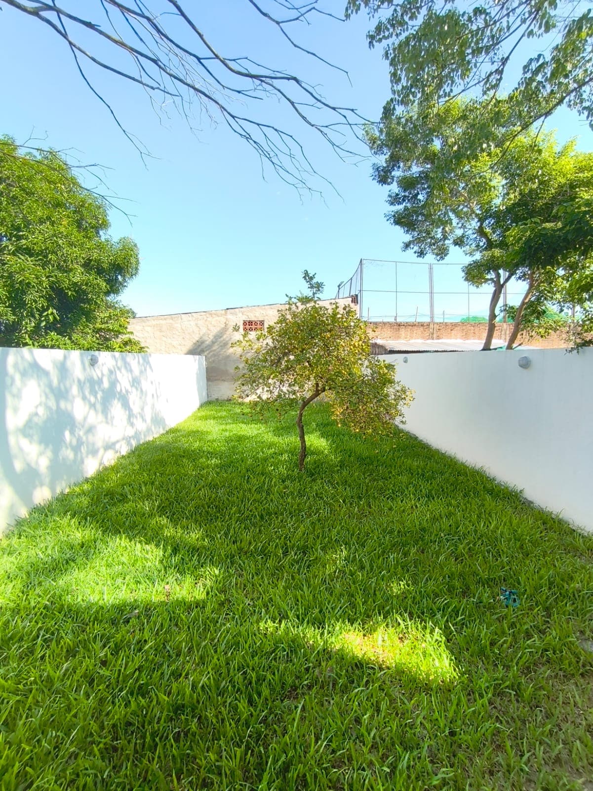 EN VENTA CASA en Mariano Roque Alonso- Barrio San Luis — foto 4