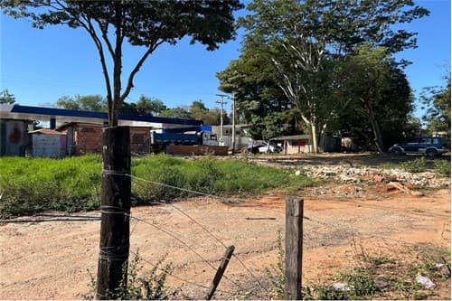 Terreno estratégico de 3.120 m² en esquina sobre av. Perón, foto 3