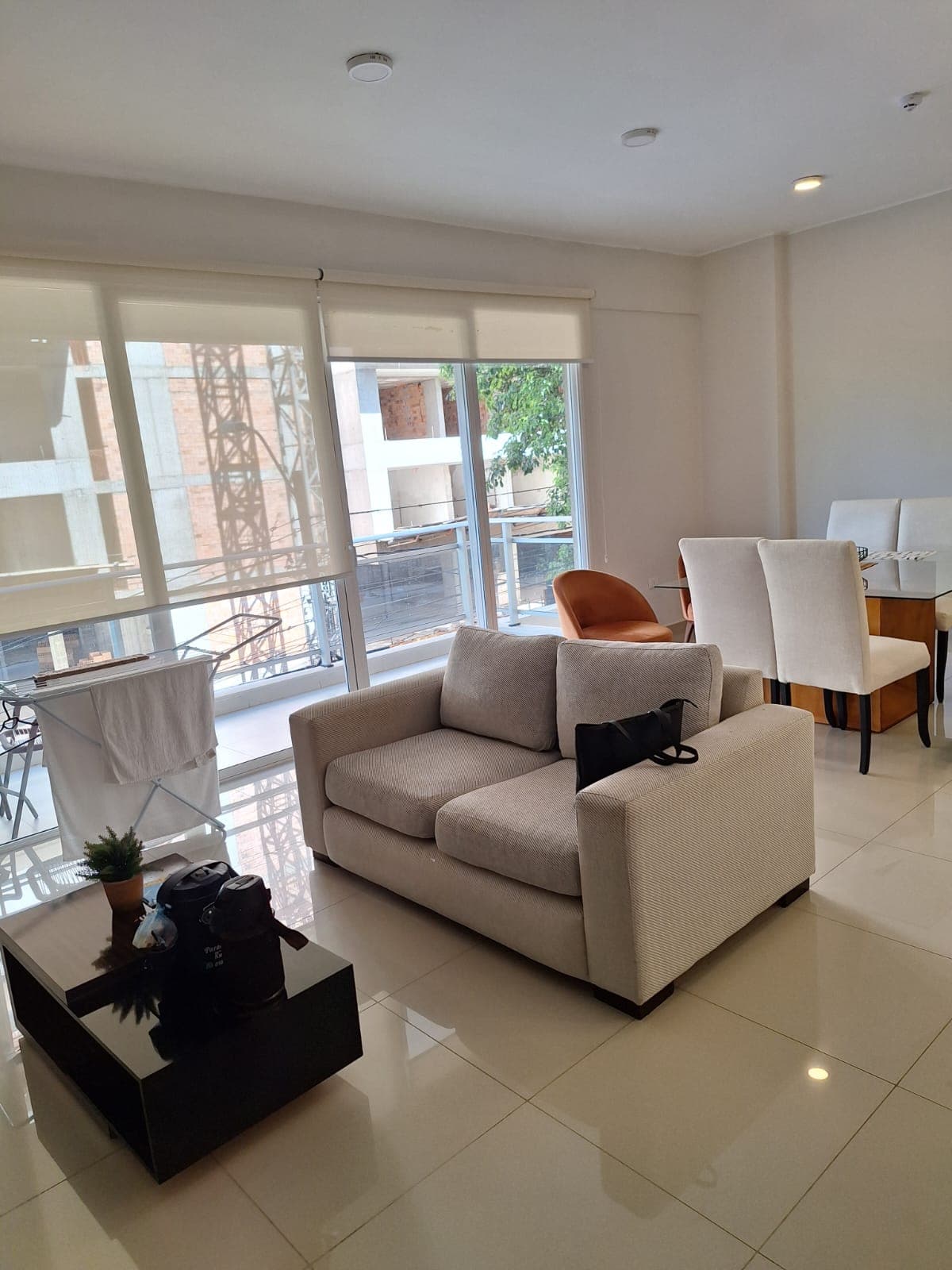 Moderno Dpto Amoblado de 2 Habit en Villa Morra — foto 2