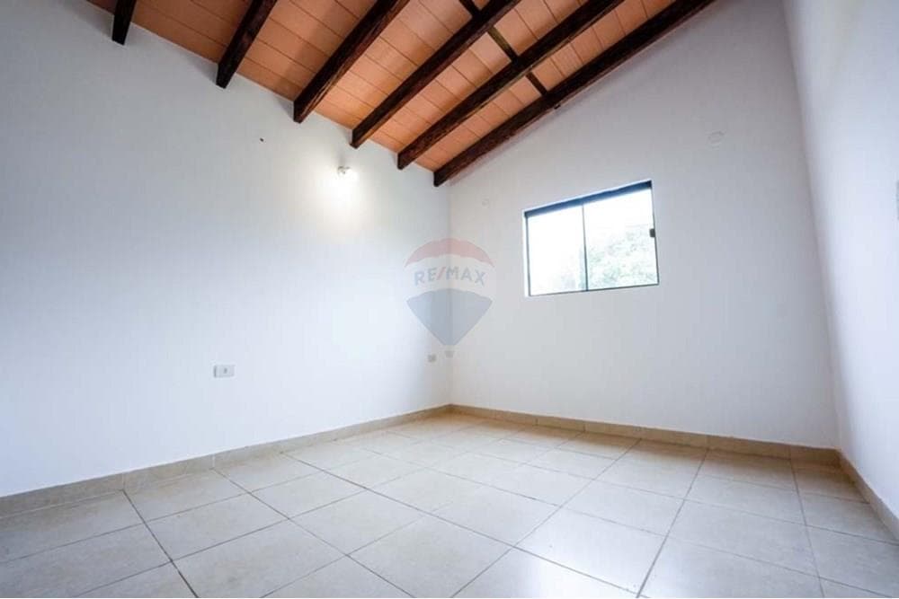 Casa - Venta -Mariano Roque Alonso, invierte en un lindo hogar! — foto 5