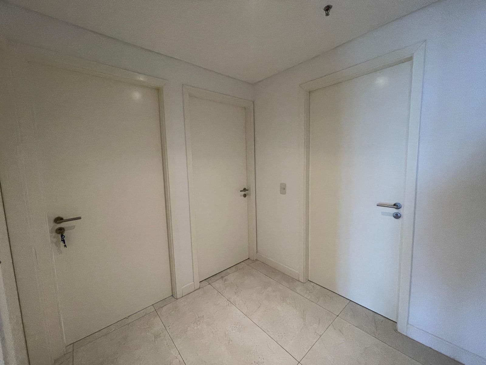 En Alquiler Depto De 3 Habitaciones Y 2 Cocheras- Edificio Eminent, foto 5