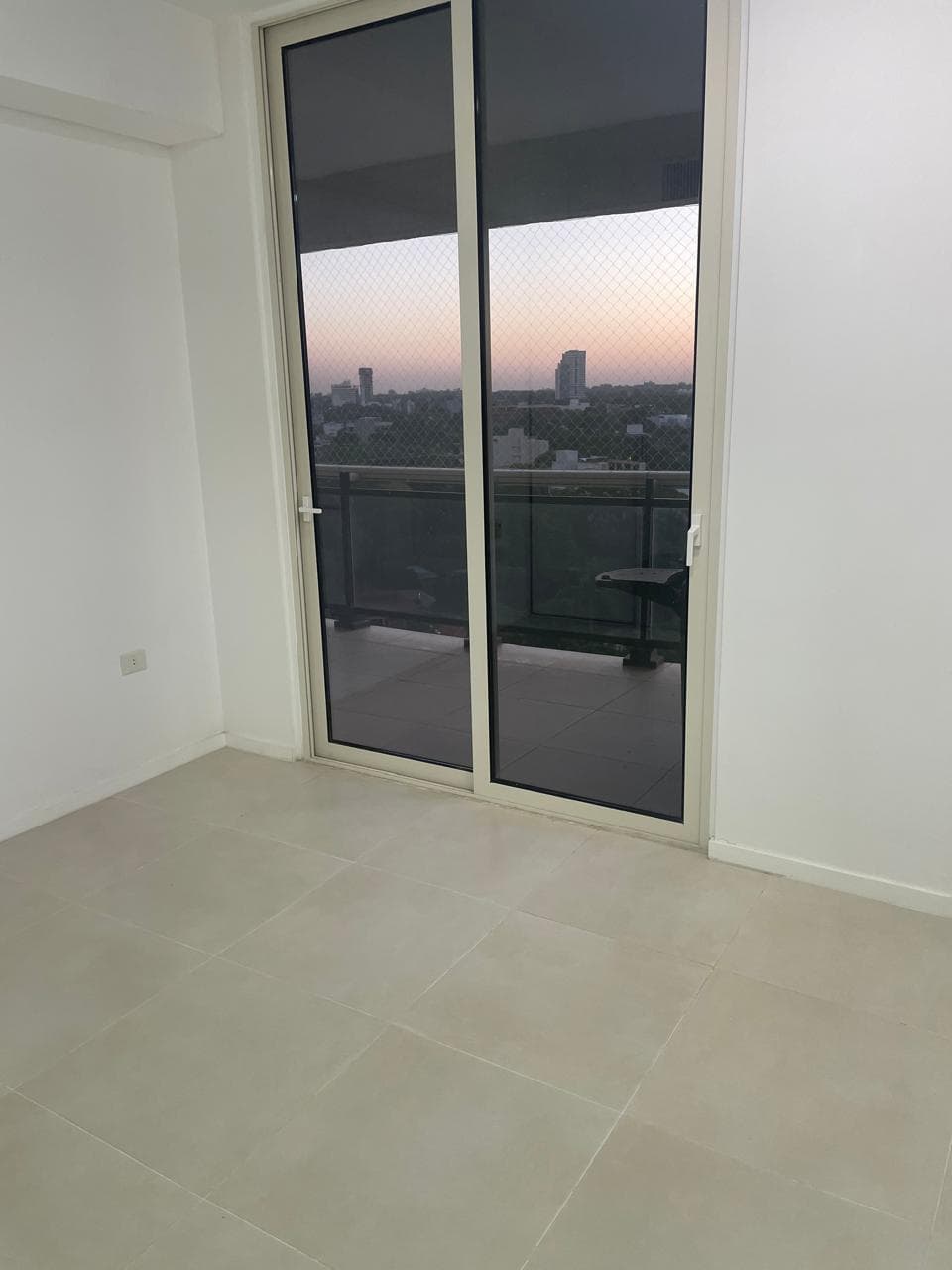 Dpto en the tower, avda sta teresa, foto 1