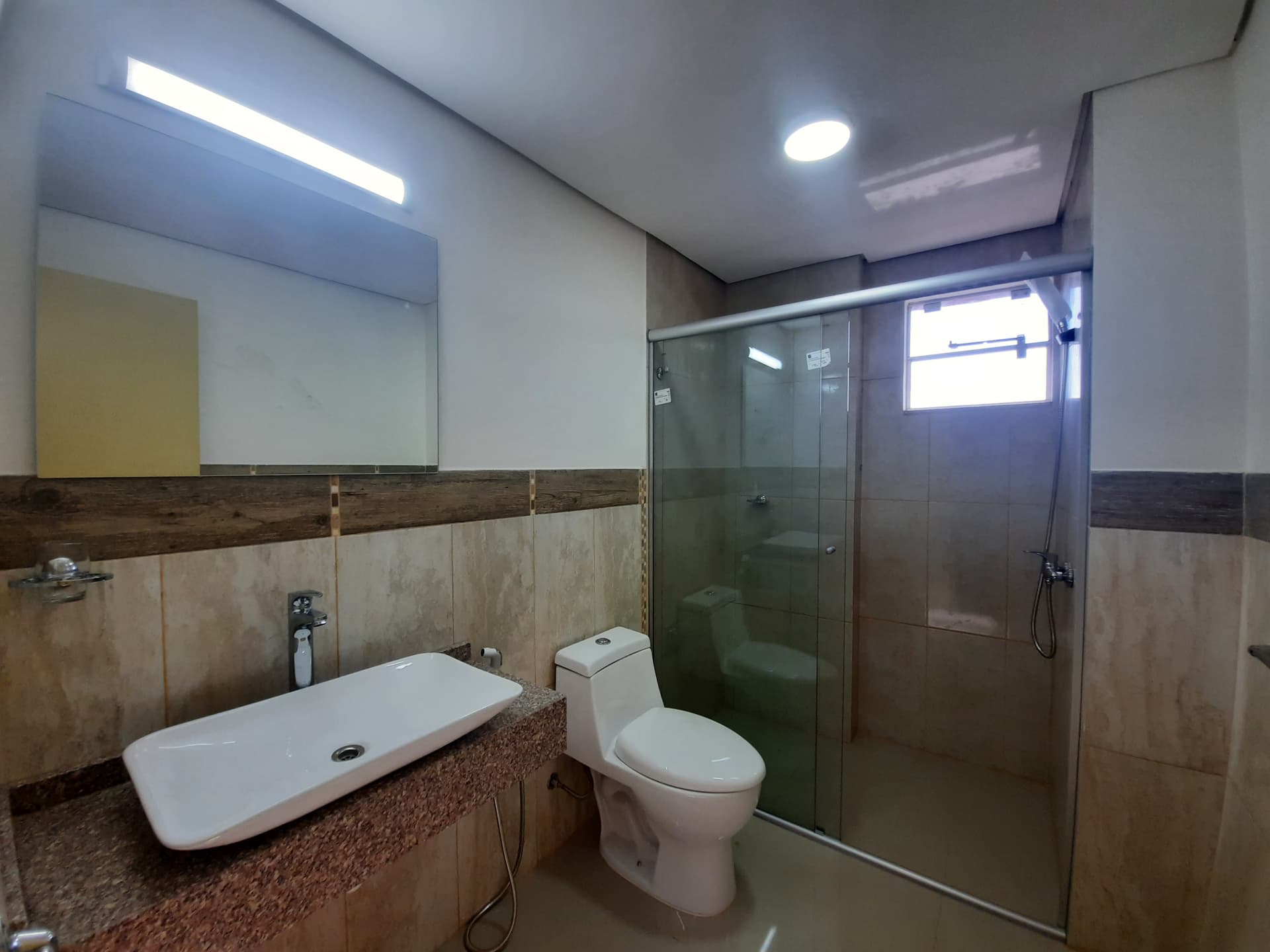 Hermoso departamento de 2 dormitorios a minutos de mcal lopez shopping, foto 4