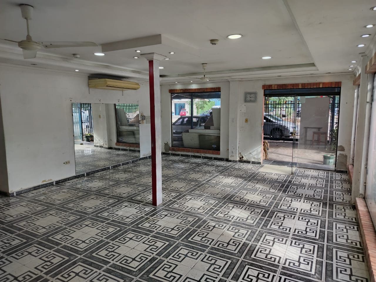 Local comercial en nazareth, foto 4