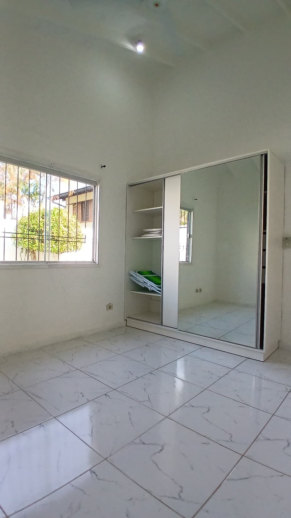 Casa De Una Planta En Alquiler!!, foto 2