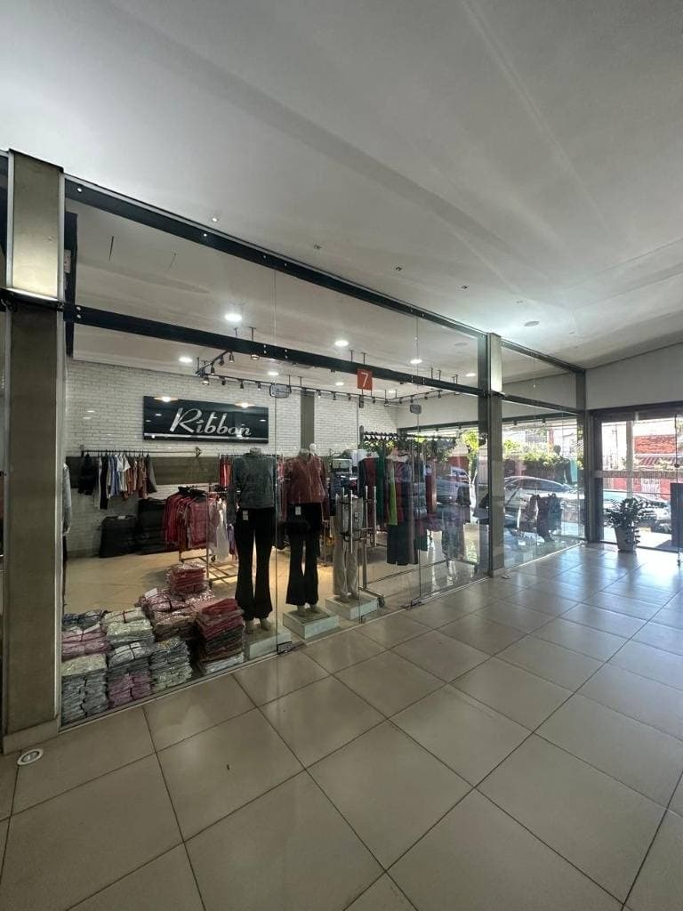 Salón comercial en galería amistad, foto 3