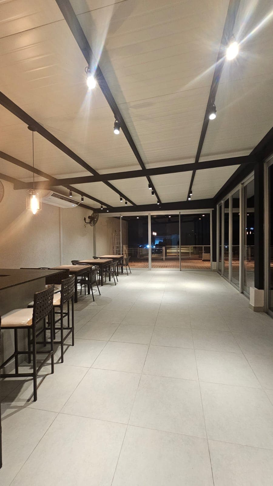 Oficina en edificio corporativo barrio ycua sati — foto 3