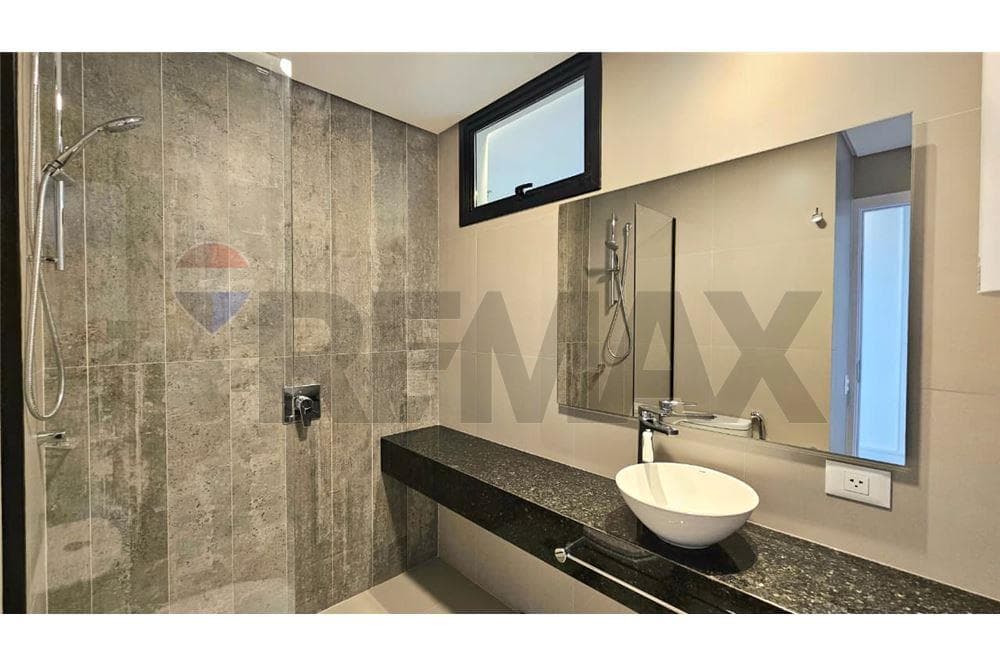 Monoambiente en edificio laurus- loa laureles, foto 3