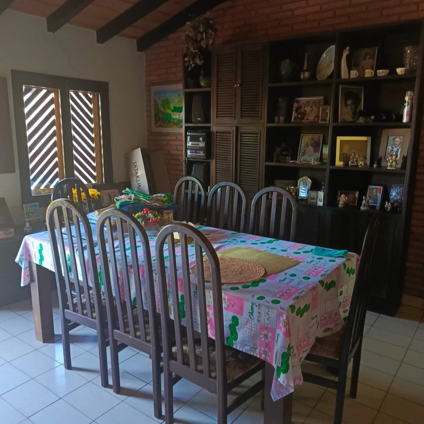 Casa De 2 Plantas Con Piscina En Barrio San Vicente — foto 5