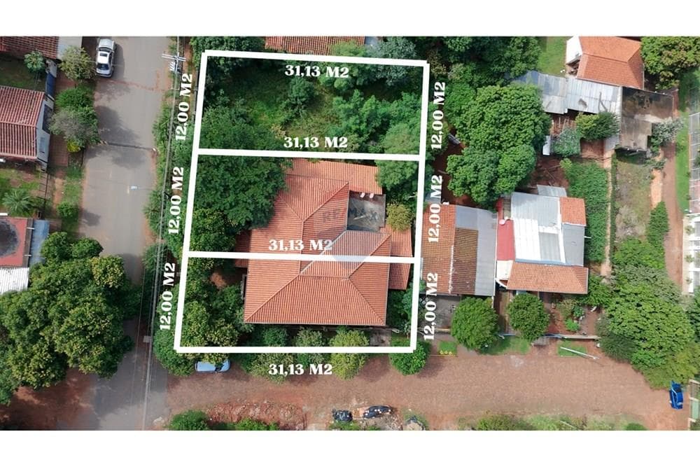 Amplio Terreno de 1.119 m² con Construcción de 535 m² en Esquina en Capiatá, foto 1