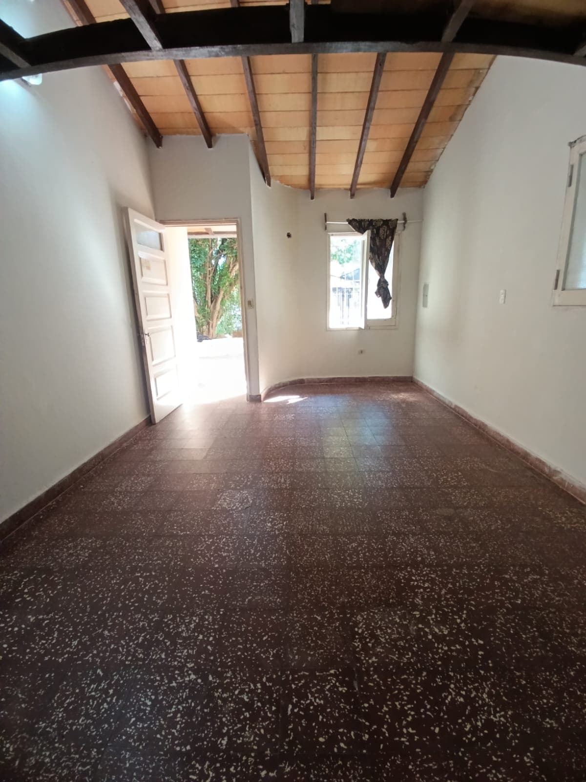 casa en caacupe, foto 2